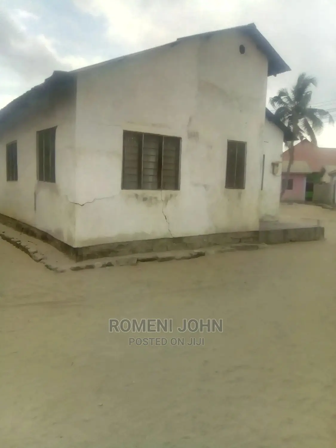 Furnished 6bdrm Townhouse/Terrace in Tanzania Daressalaam for Sale in Ukonga