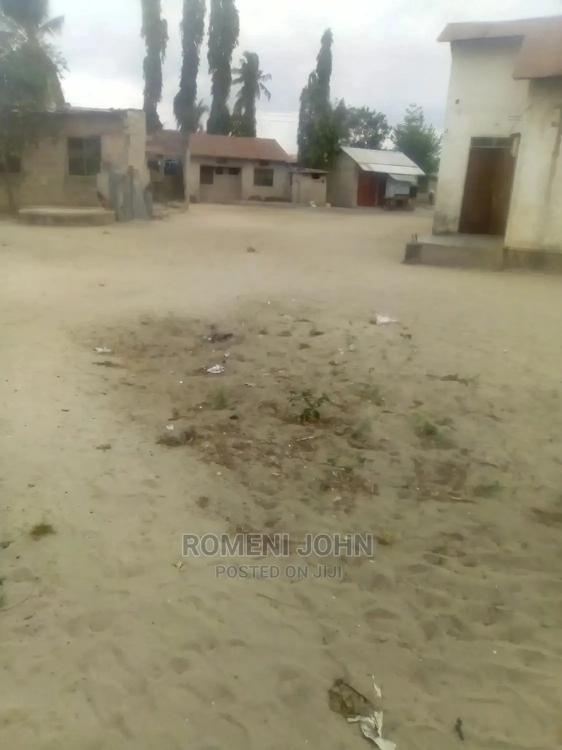 Furnished 6bdrm Townhouse/Terrace in Tanzania Daressalaam for Sale in Ukonga