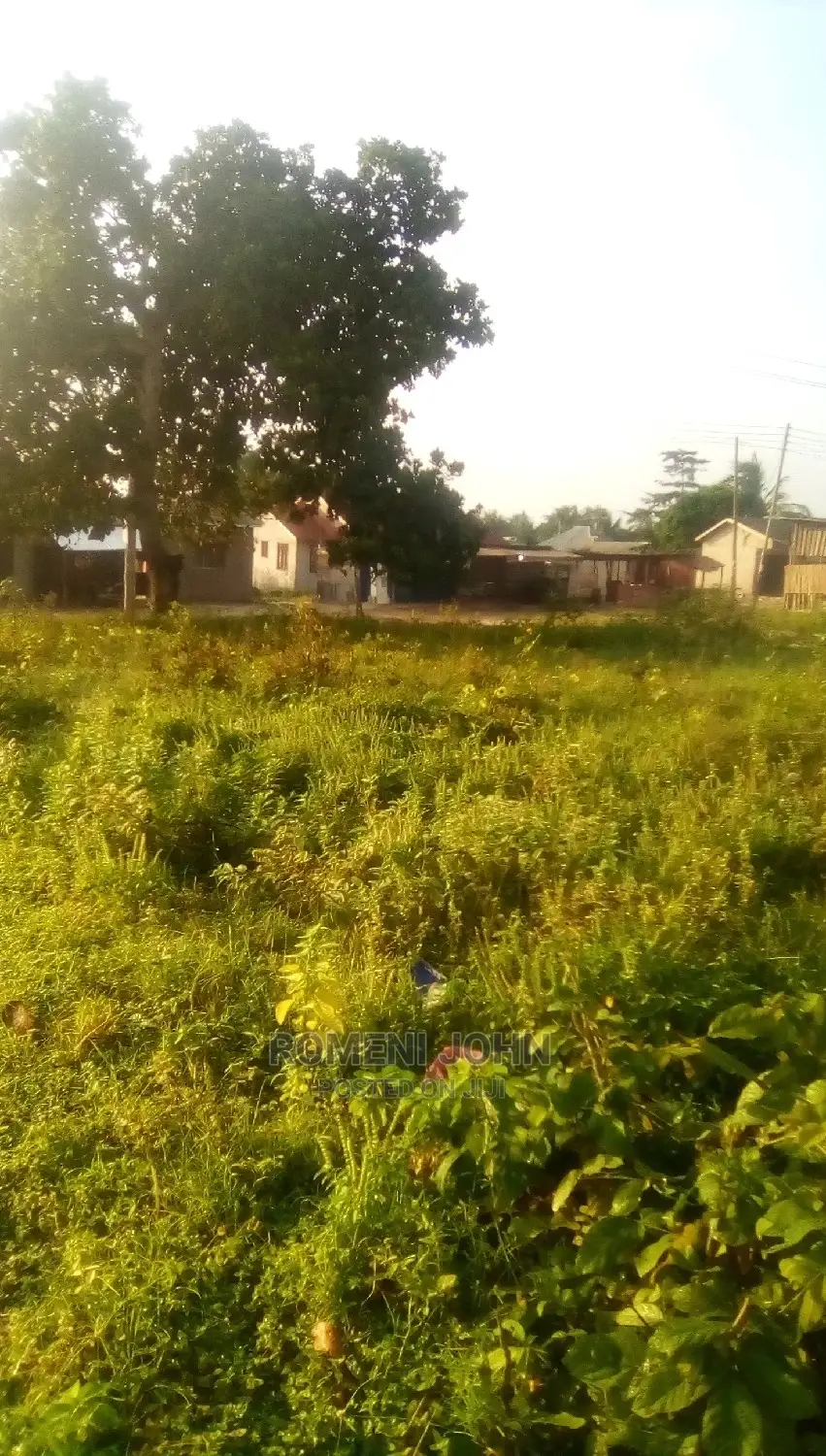 Eneo La Kibiashara Linauzwa Kwa Bei Nafuu in Ukonga