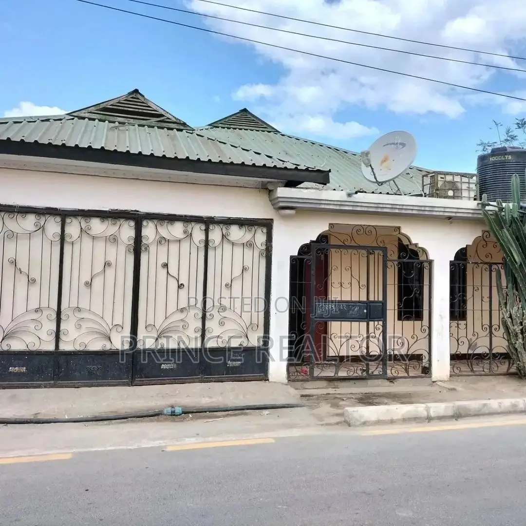 3bdrm House in Tandale Kwa Tumbo, Ilala for Sale in Ilala