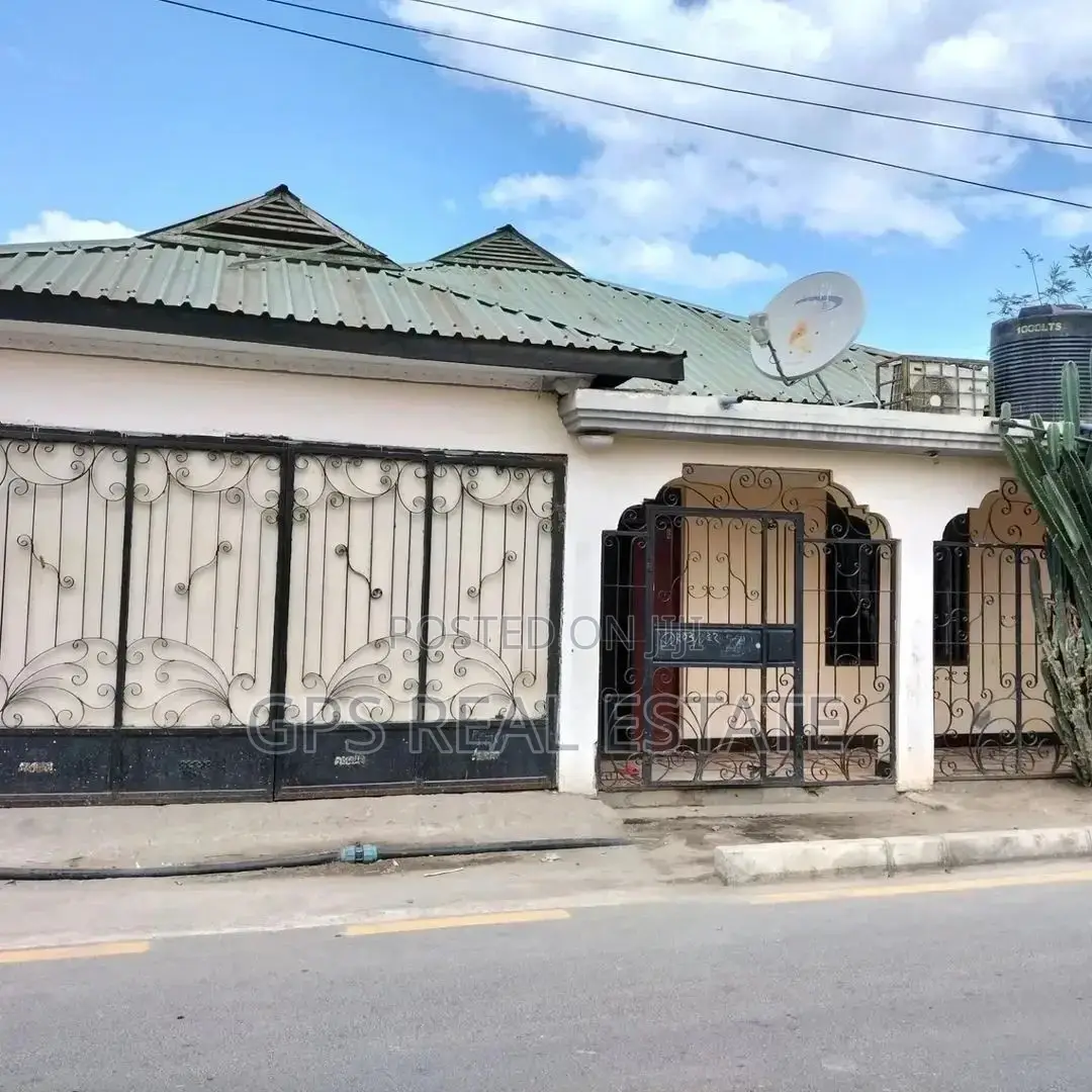 3bdrm House in Tandale Kwa Tumbo, Ilala for Sale in Ilala