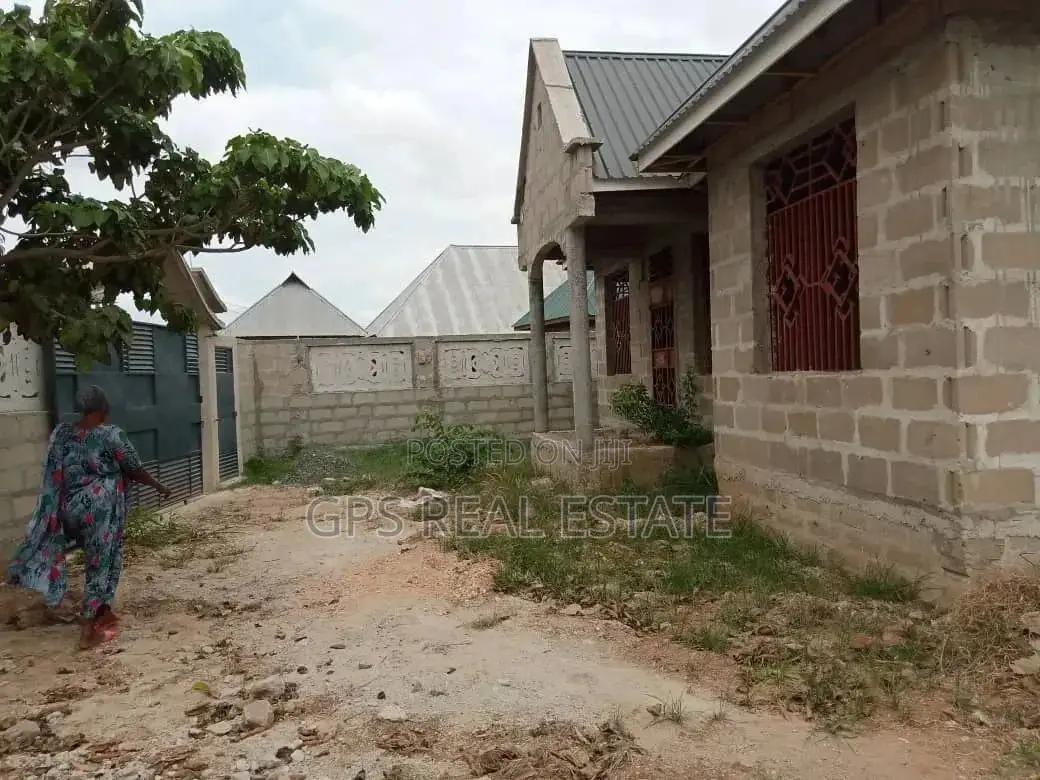 3bdrm House in Malamba Mawili, Kinondoni for Sale in Kinondoni