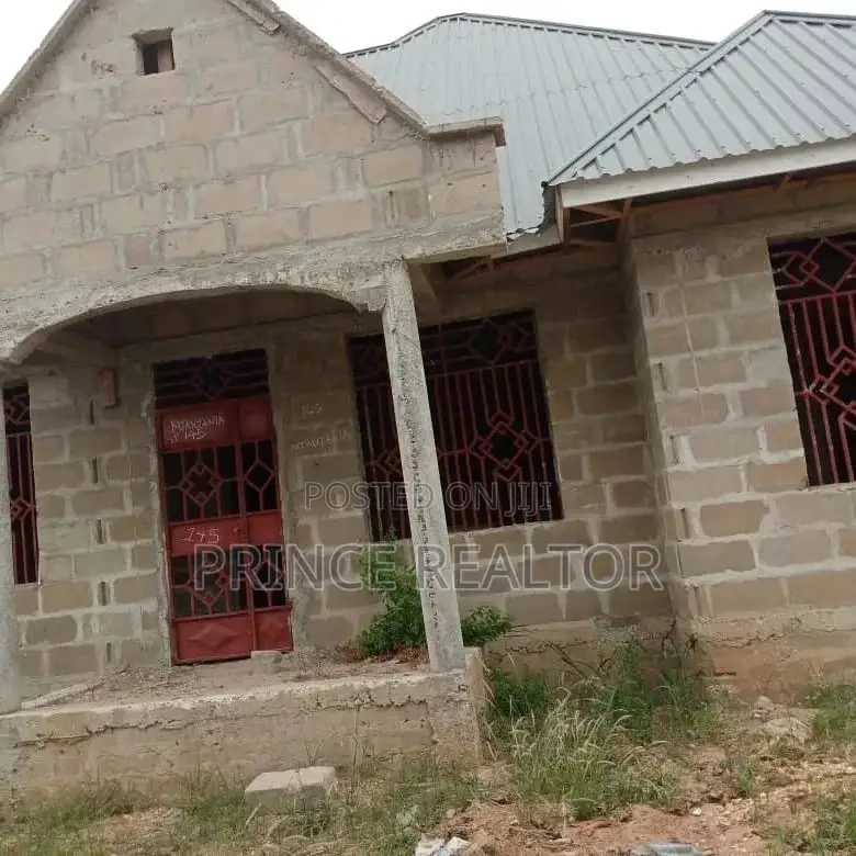 3bdrm House in Malamba Mawili, Kinondoni for Sale in Kinondoni