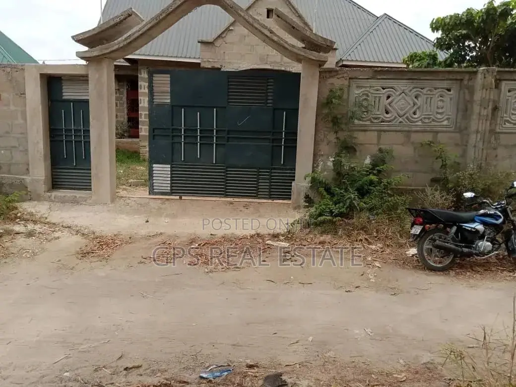 3bdrm House in Malamba Mawili, Kinondoni for Sale in Kinondoni