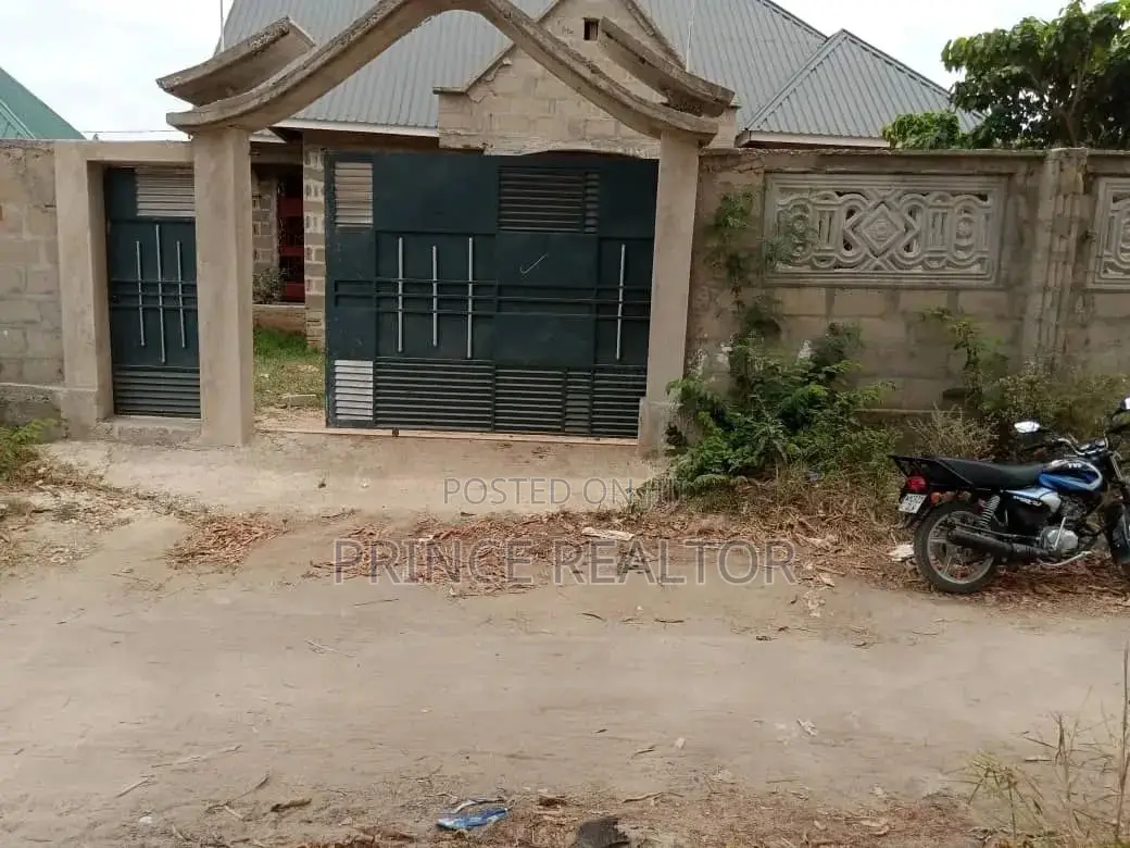 3bdrm House in Malamba Mawili, Kinondoni for Sale in Kinondoni