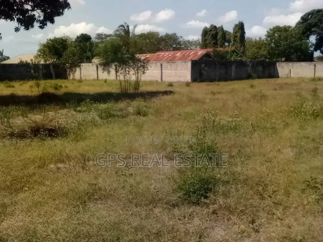 Yard For Sale in Ilala