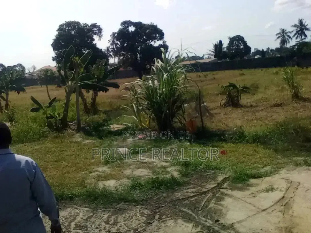 Yard For Sale in Ilala