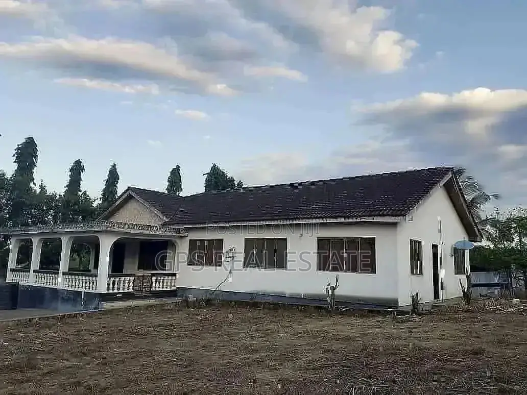 5bdrm House in Kibamba, Ilala for Sale in Ilala