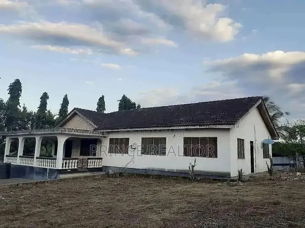 5bdrm House in Kibamba, Ilala for Sale in Ilala