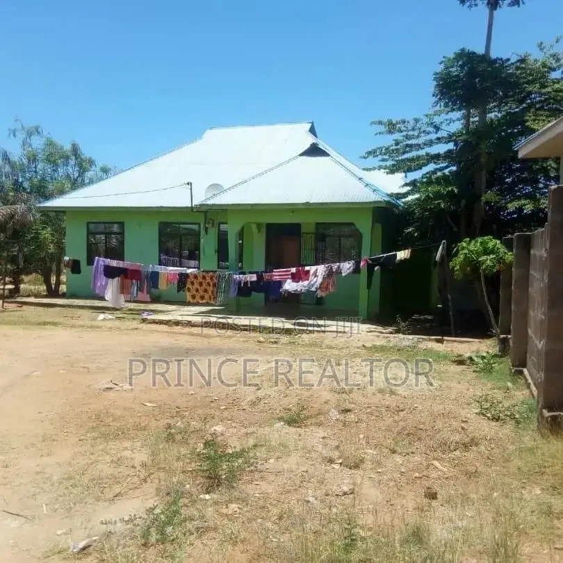 3bdrm House in Tegeta Skanska, Kinondoni for Sale in Kinondoni