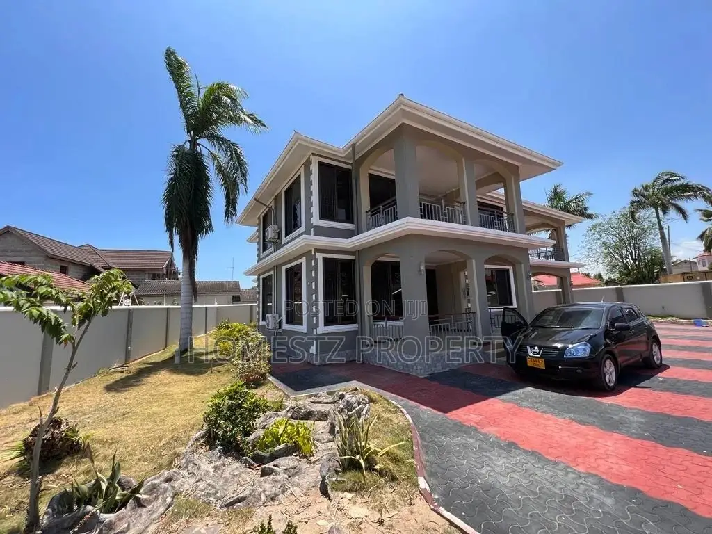4bdrm House in Tegeta Block E, Kinondoni for Sale in Kinondoni