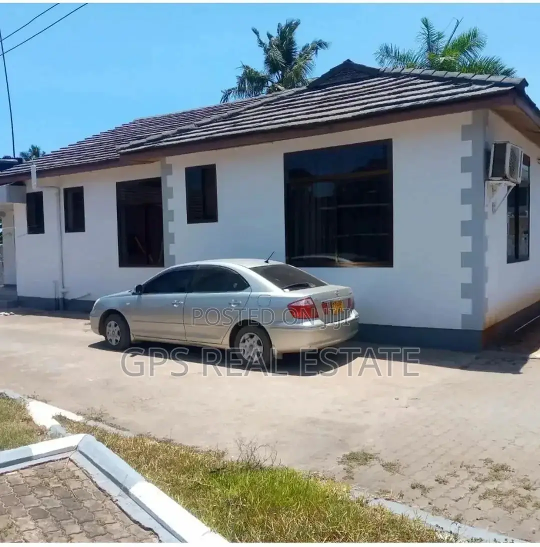 4bdrm House in Bahari Beach, Ilala for Sale in Ilala