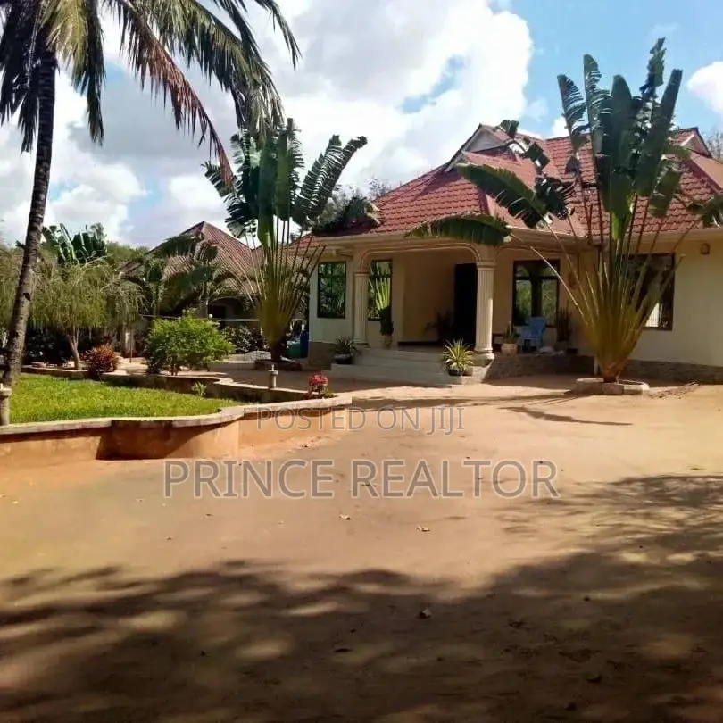 4bdrm House in Goba Kulangwa, Kinondoni for Sale in Kinondoni