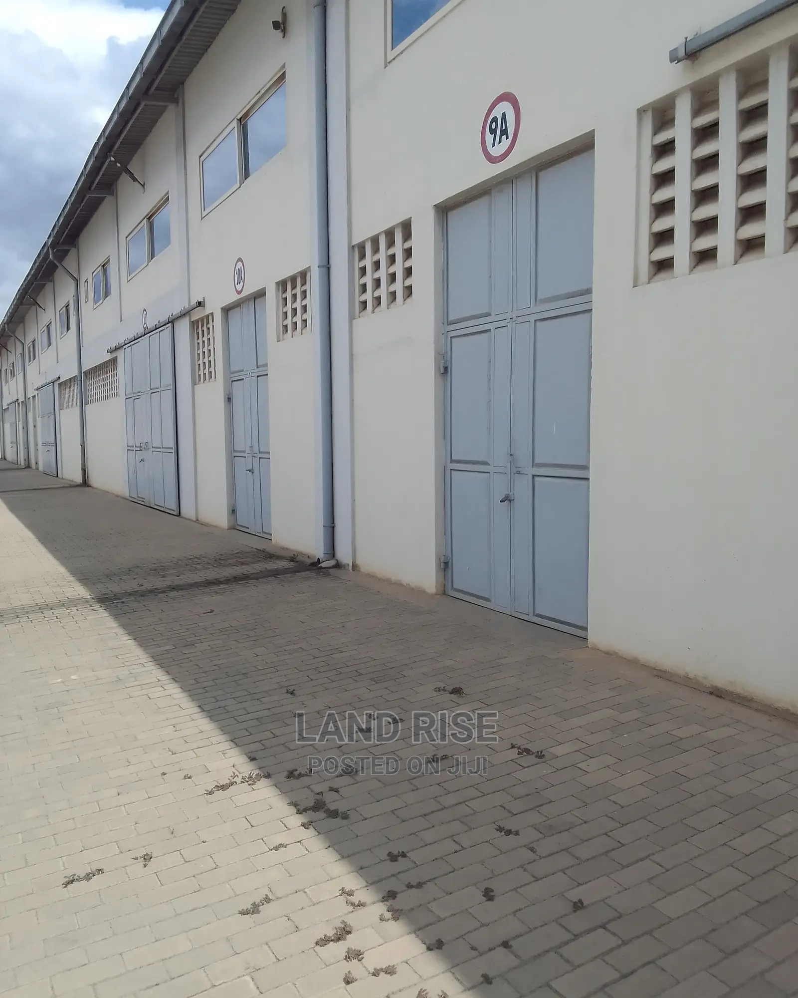 Warehouses / Godown in Vingunguti