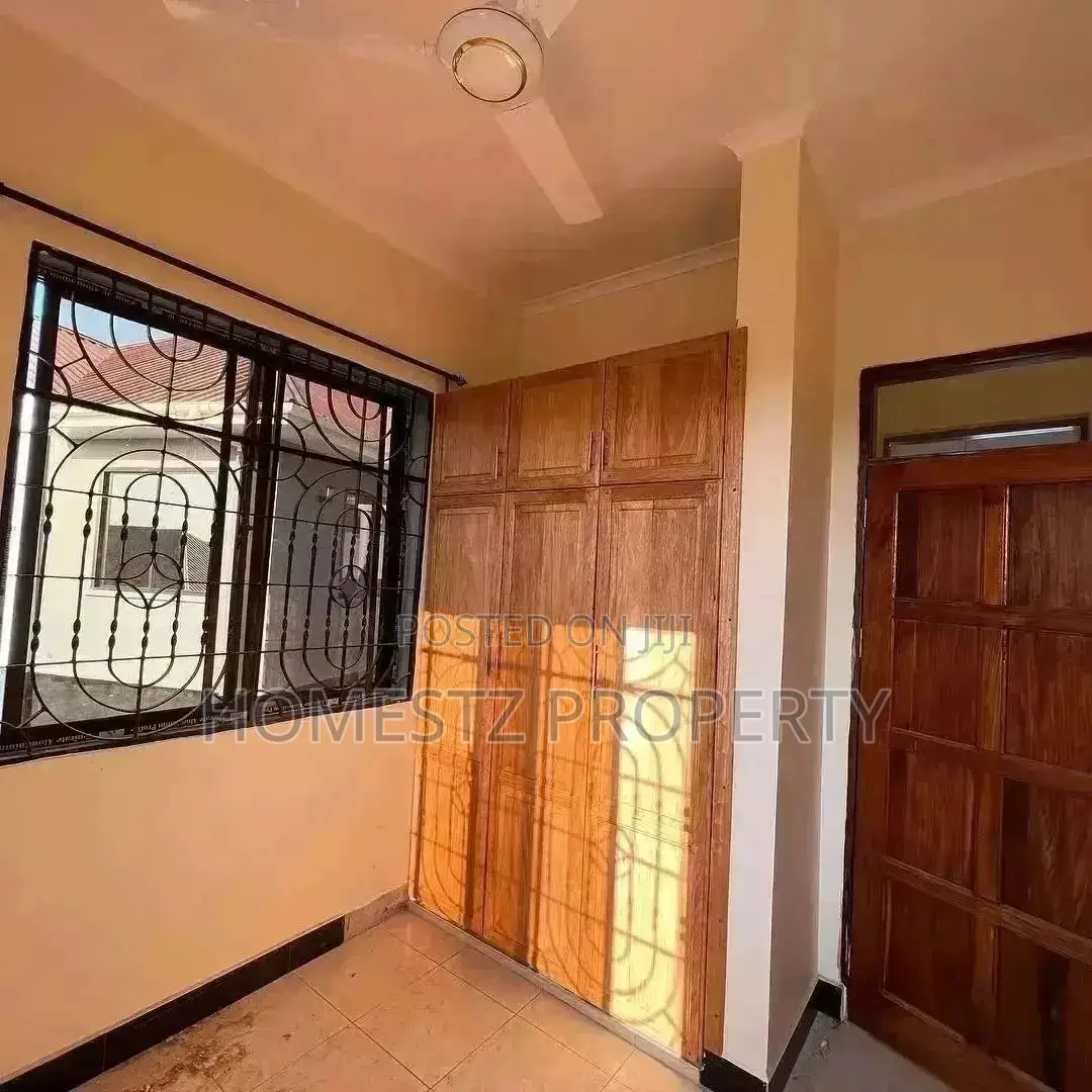 4bdrm House in Bunju B, Kinondoni for Sale in Kinondoni