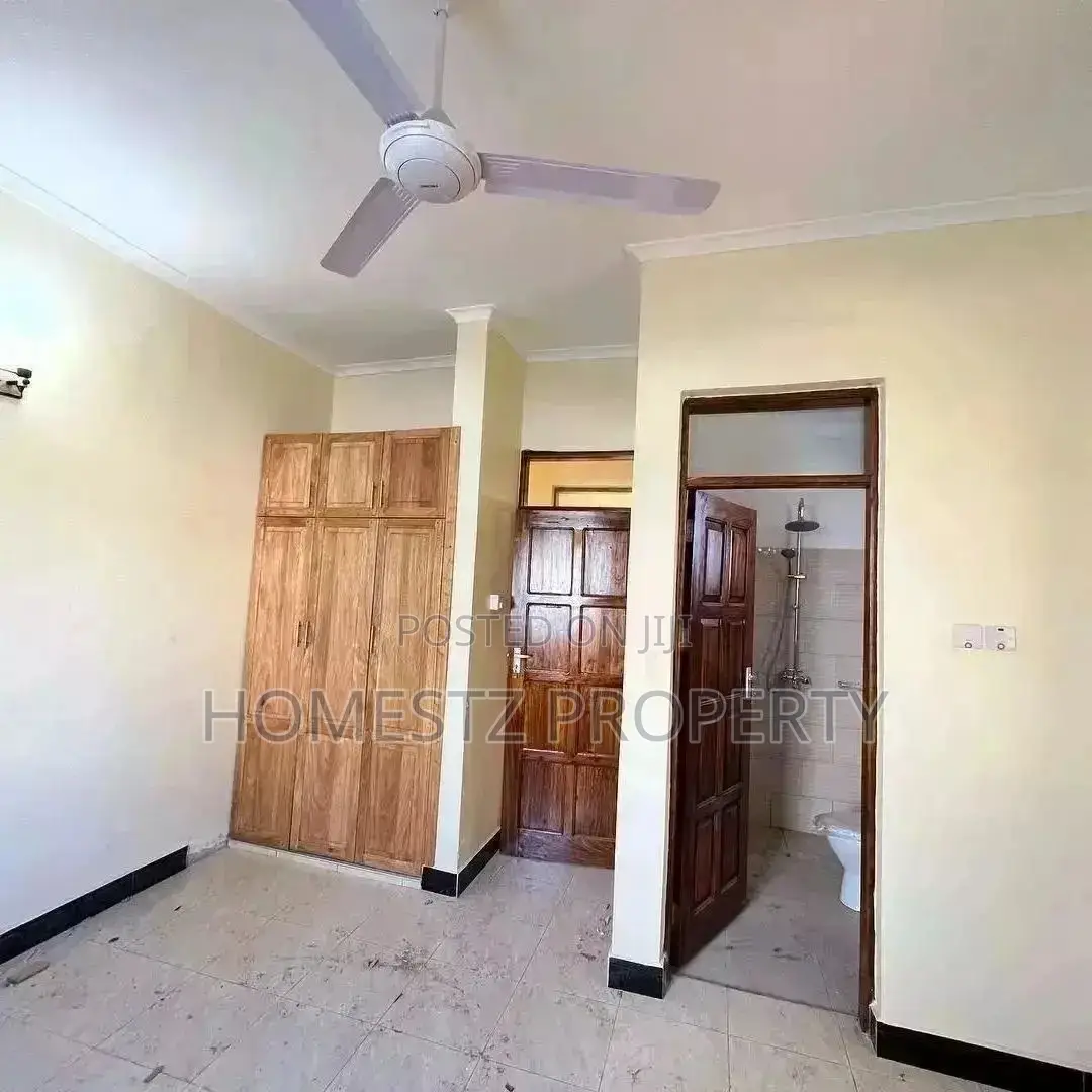 4bdrm House in Bunju B, Kinondoni for Sale in Kinondoni