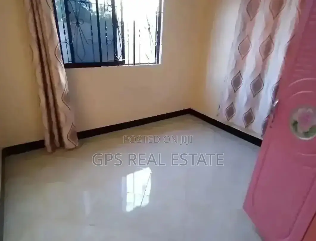 3bdrm House in Kibanda Cha Mkaa, Kinondoni for Sale in Kinondoni