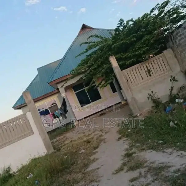 4bdrm House in Kibugumo, Kigamboni for Sale in Kigamboni