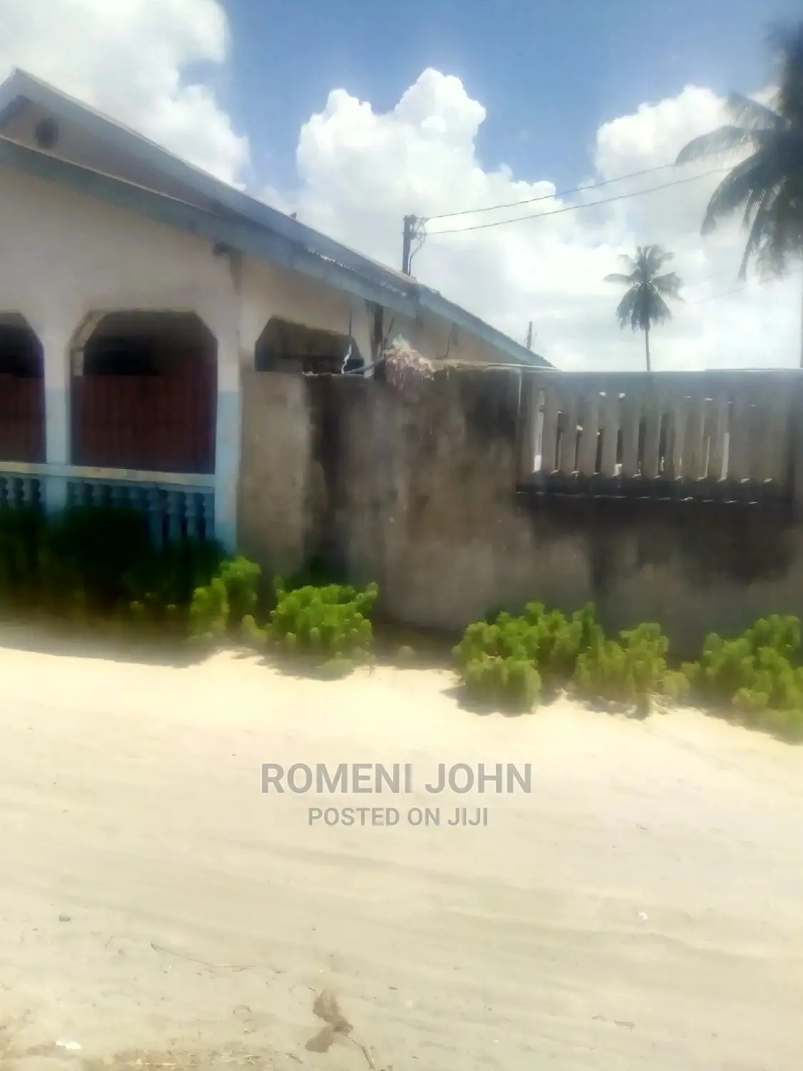 Furnished 10bdrm Townhouse/Terrace in Tanzania Daressalaam for Sale in Ukonga