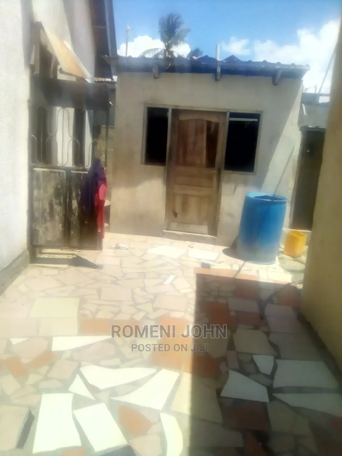 Furnished 10bdrm Townhouse/Terrace in Tanzania Daressalaam for Sale in Ukonga