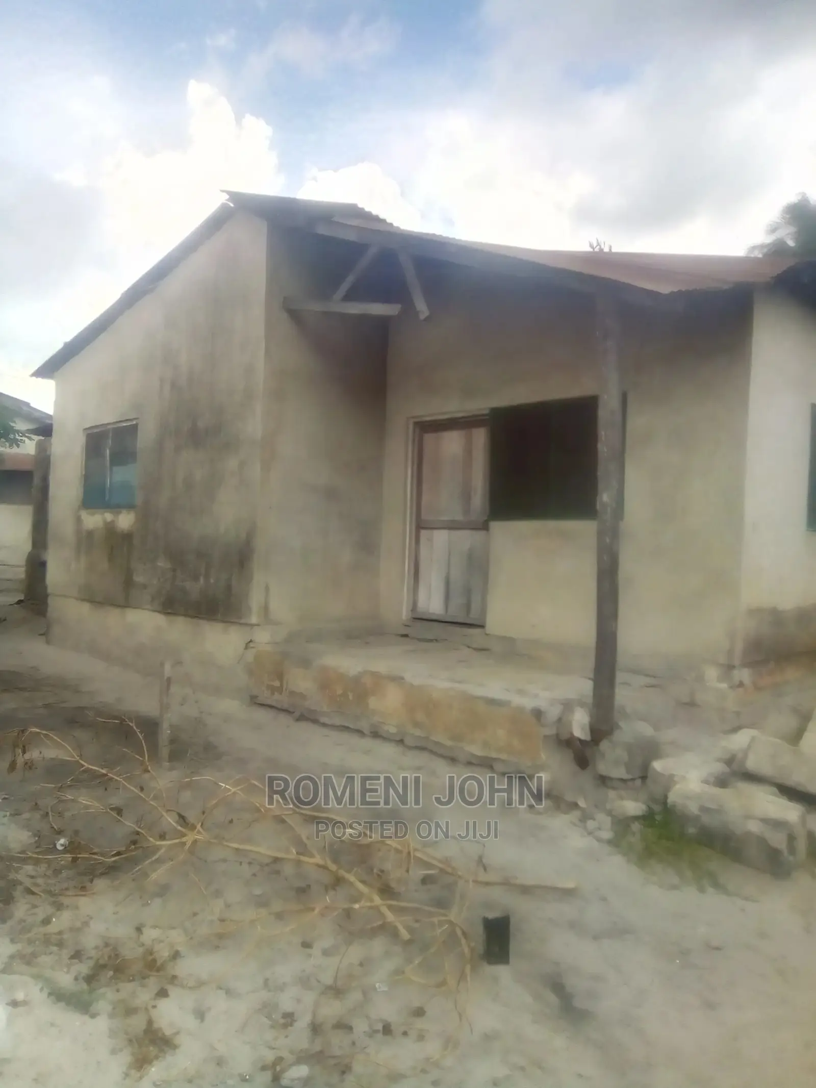 6bdrm Townhouse/Terrace in Tanzania Daressalaam for Sale in Ukonga