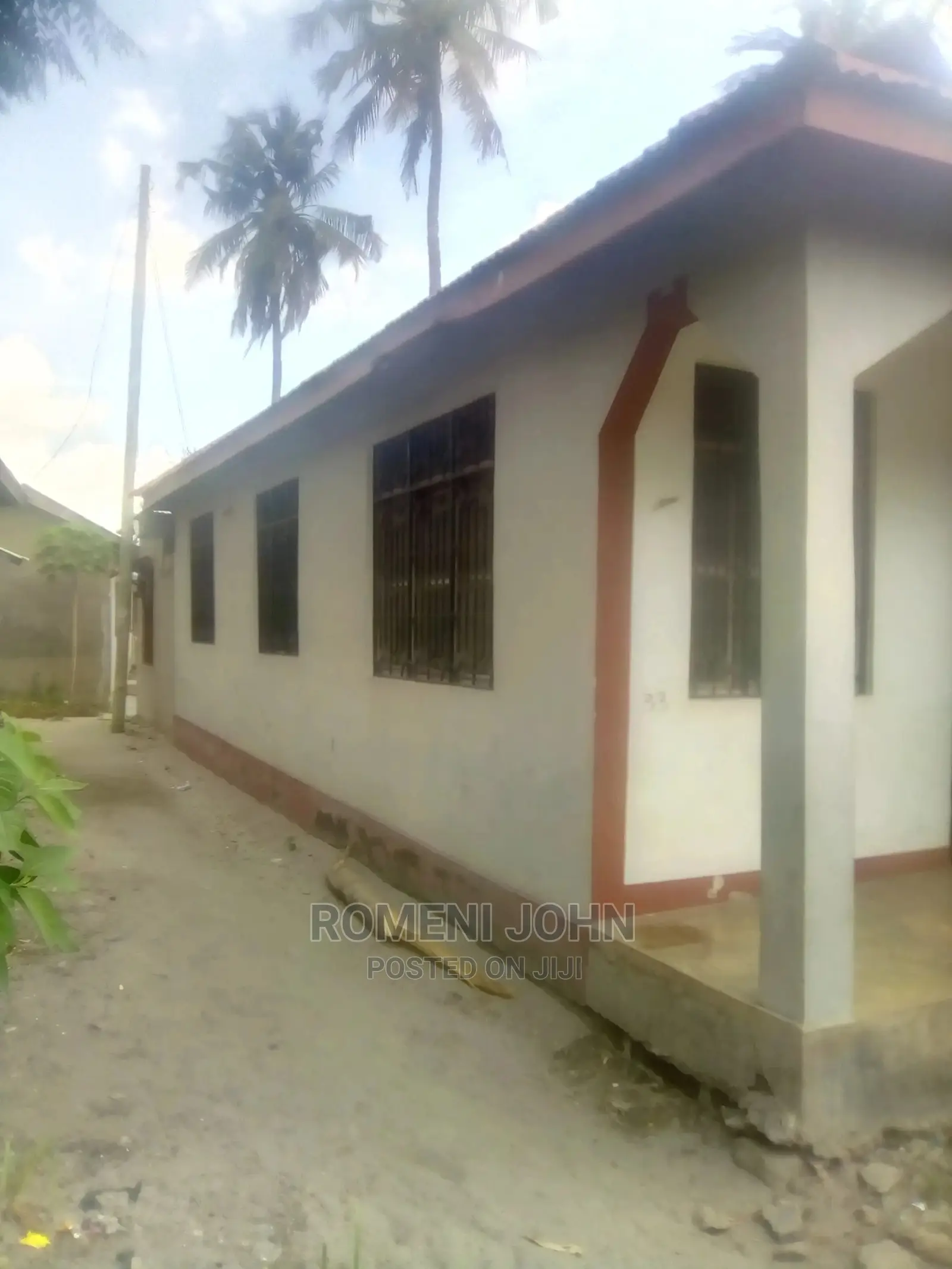 Furnished 7bdrm Townhouse/Terrace in Tanzania Daressalaam for sale in Ukonga