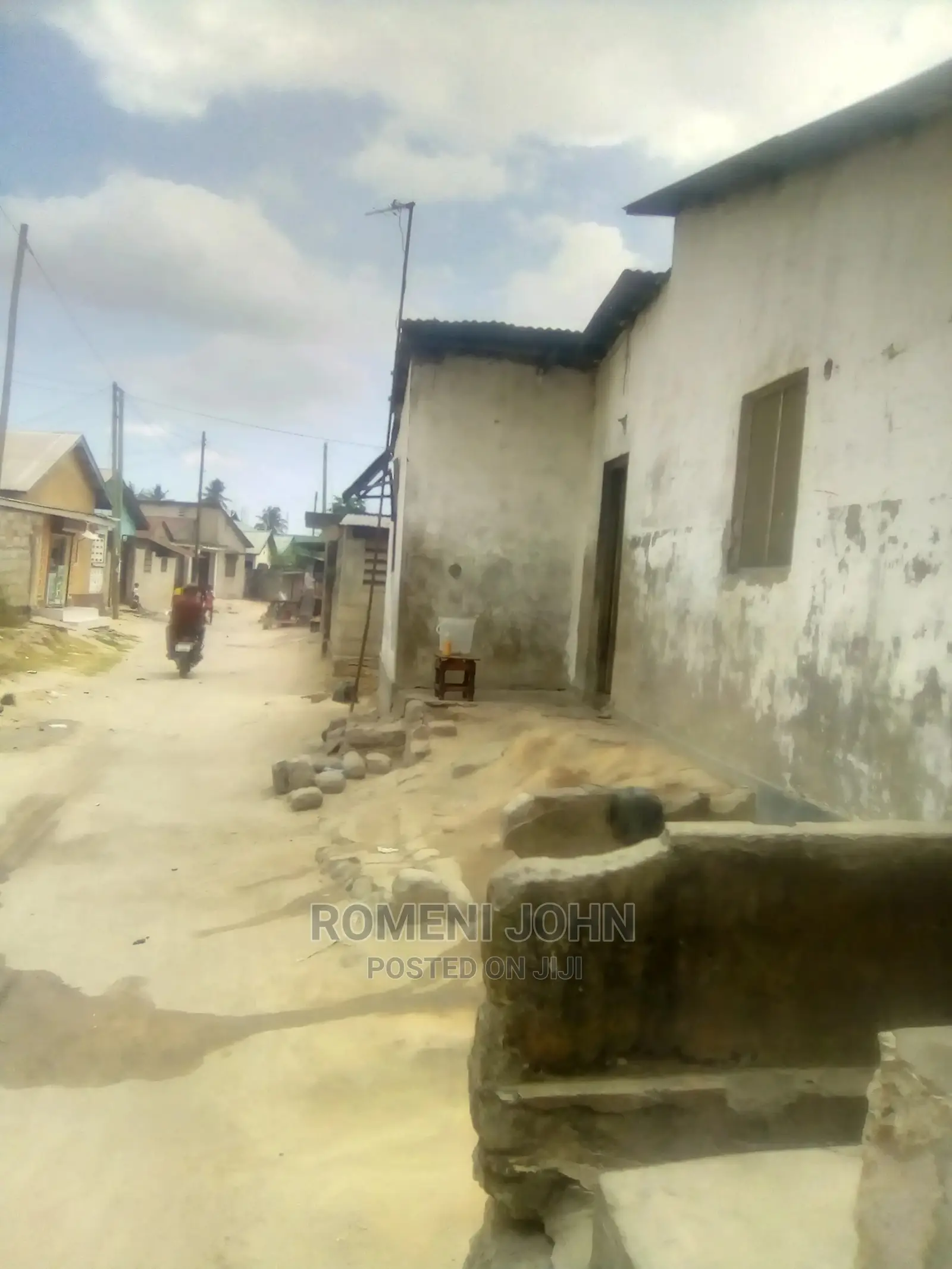 8bdrm Townhouse/Terrace in Tanzania Daressalaam for Sale in Ukonga