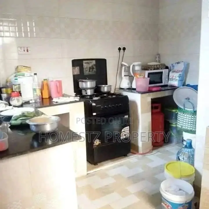 3bdrm House in Kinyerez, Kinondoni for Sale in Kinondoni