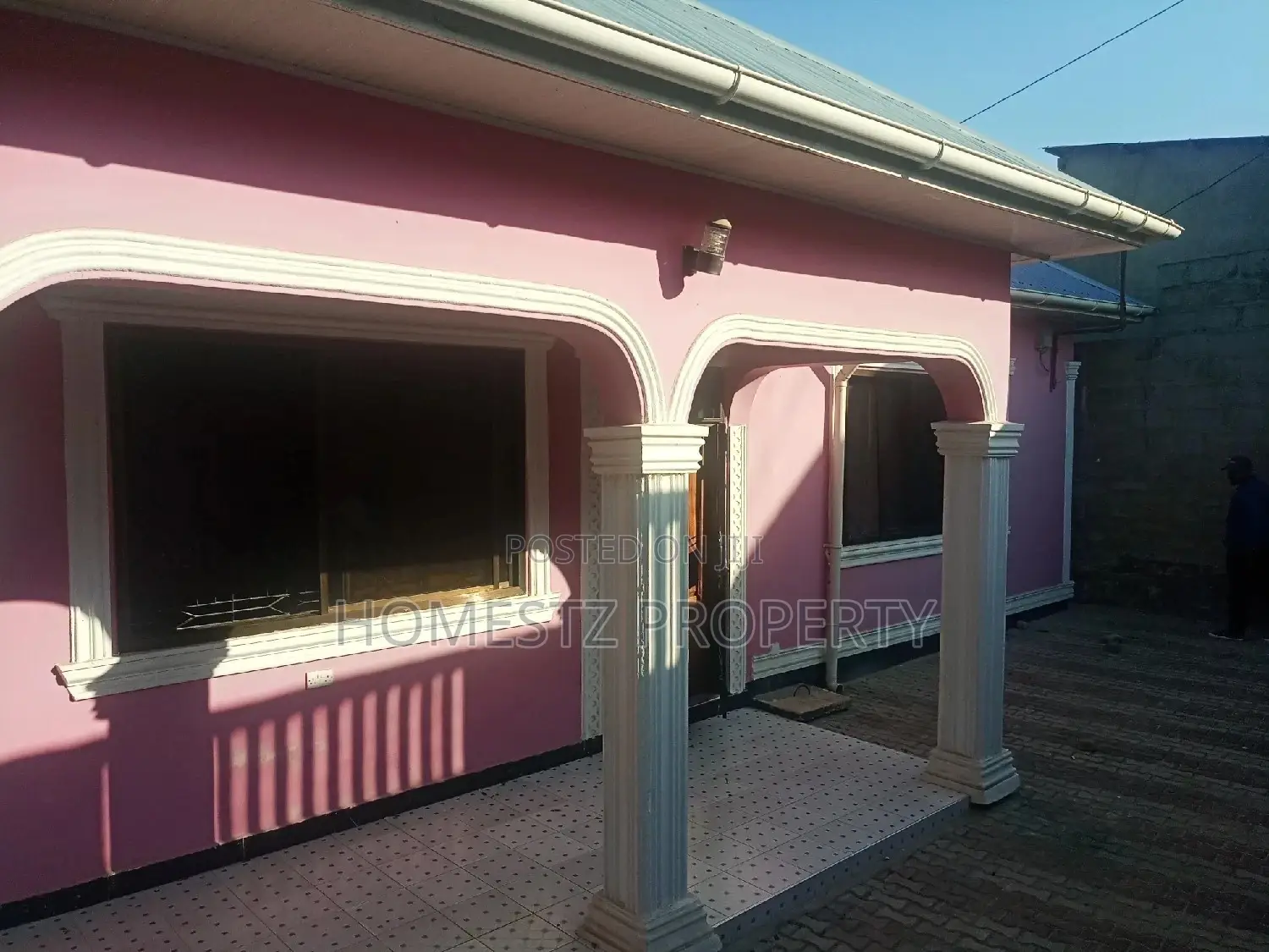 3bdrm House in Kinyerez, Kinondoni for Sale in Kinondoni