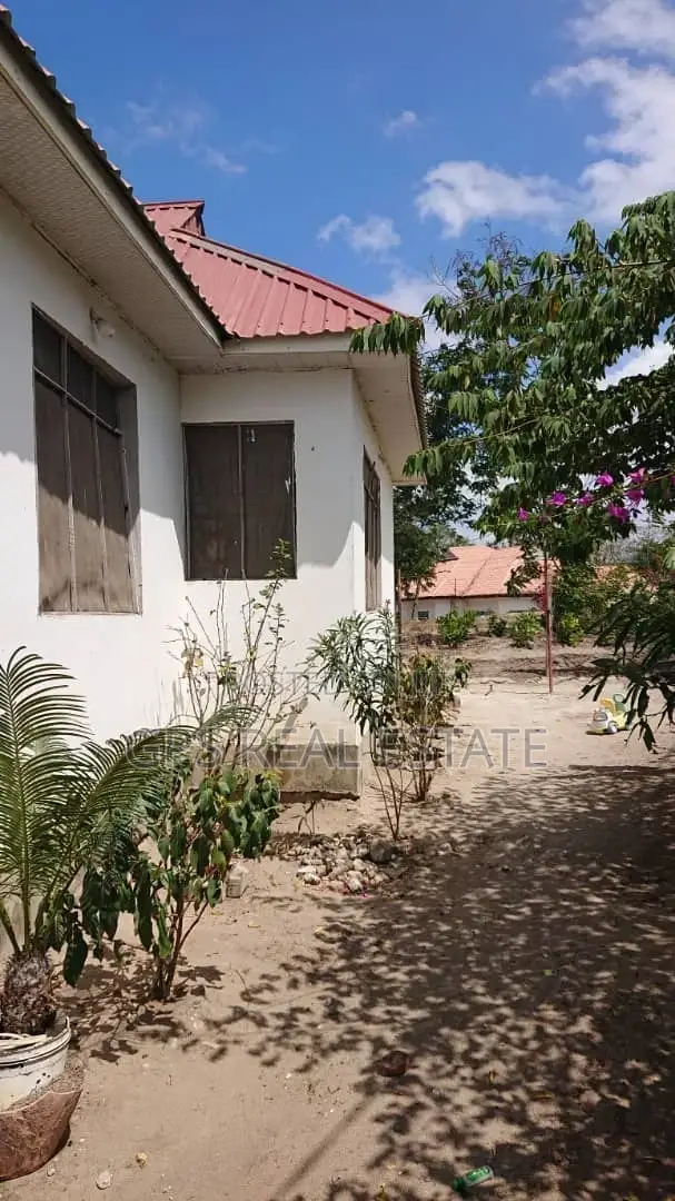 3bdrm House in Kibamba Kwa Mangi, Kinondoni for Sale in Kinondoni
