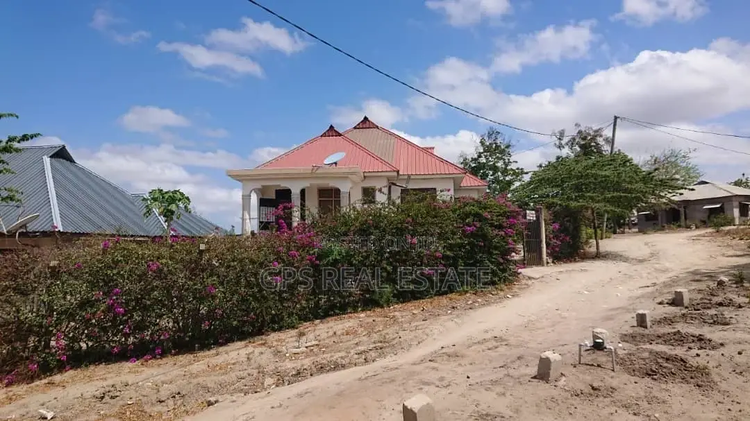 3bdrm House in Kibamba Kwa Mangi, Kinondoni for Sale in Kinondoni
