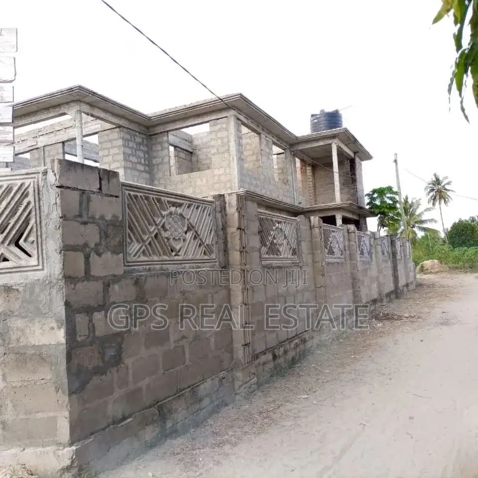 8bdrm House in Mbagala Mbande, Temeke for Sale in Temeke