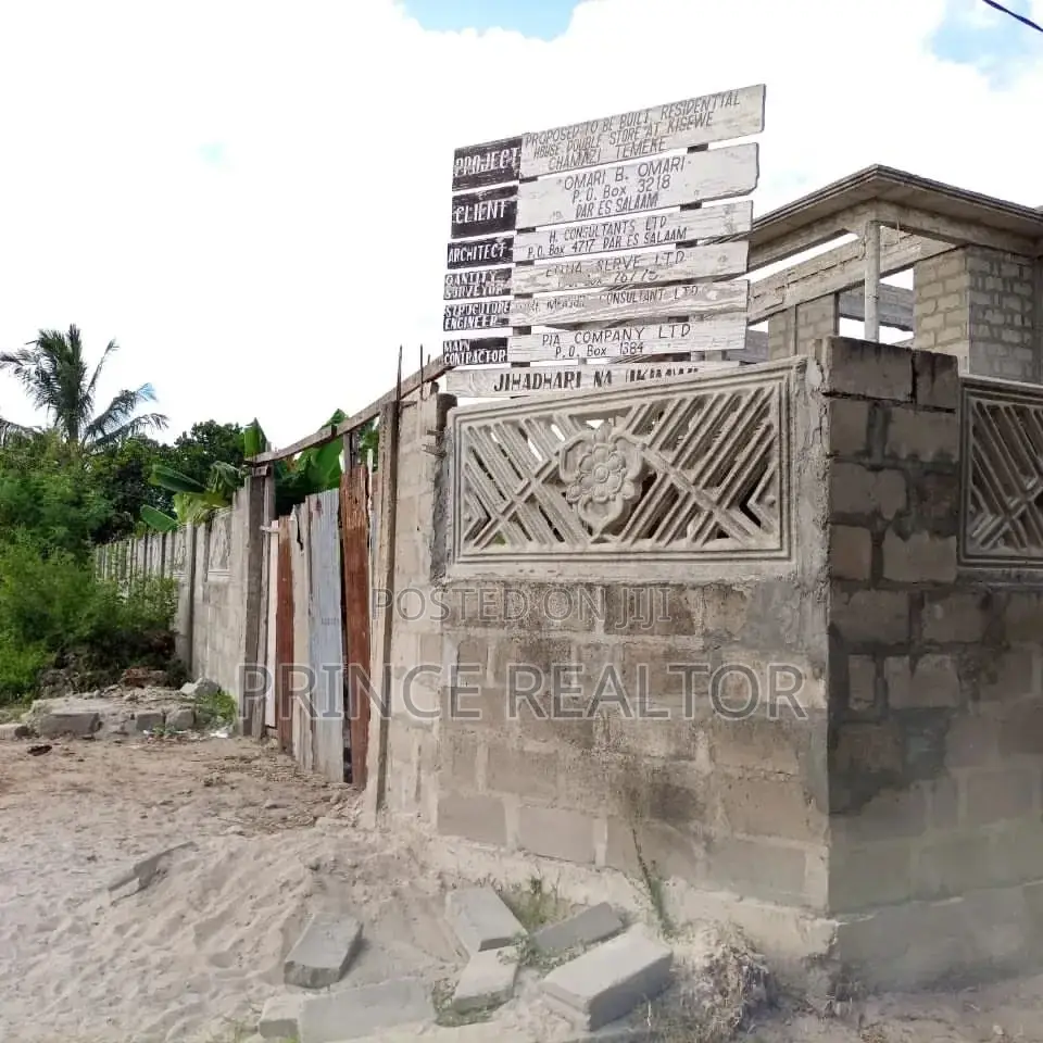 8bdrm House in Mbagala Mbande, Temeke for Sale in Temeke