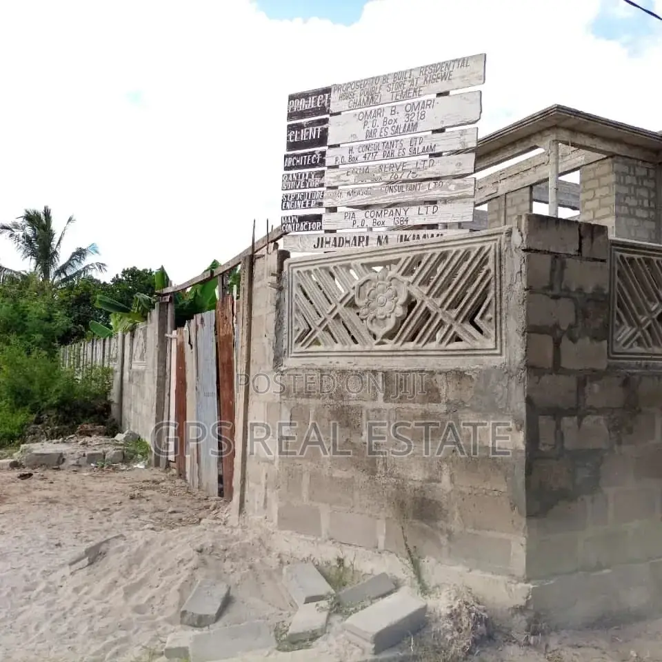 8bdrm House in Mbagala Mbande, Temeke for Sale in Temeke