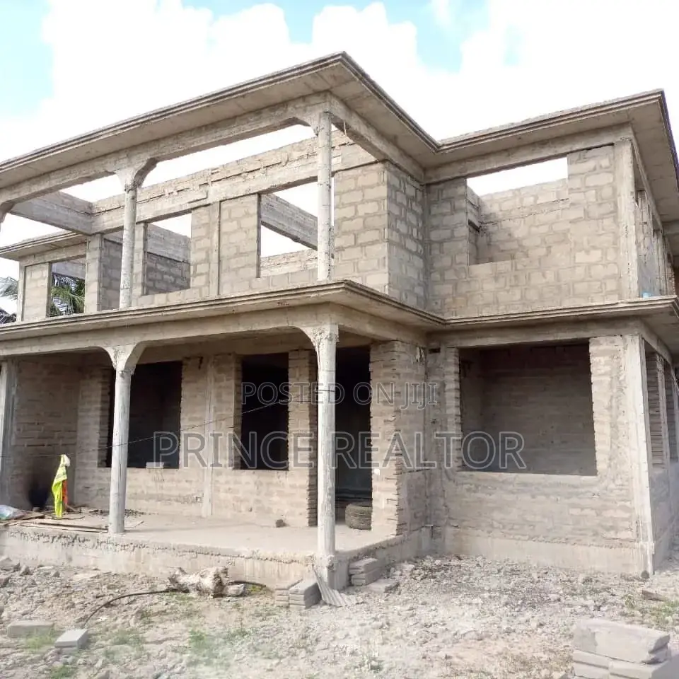 8bdrm House in Mbagala Mbande, Temeke for Sale in Temeke