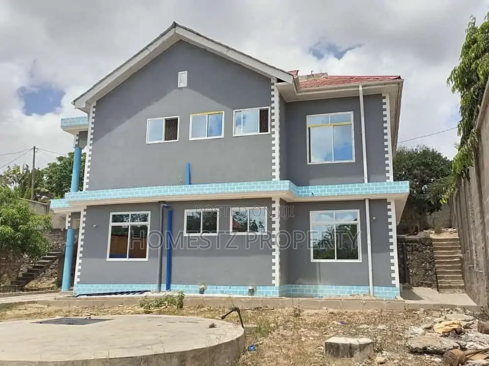 6bdrm House in Mbezi Mwisho, Kinondoni for Sale in Kinondoni
