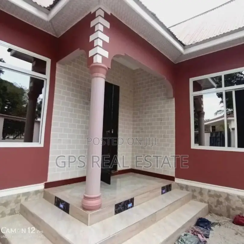 3bdrm House in Ukonga Kwa Mkoremba, Kinondoni for Sale in Kinondoni