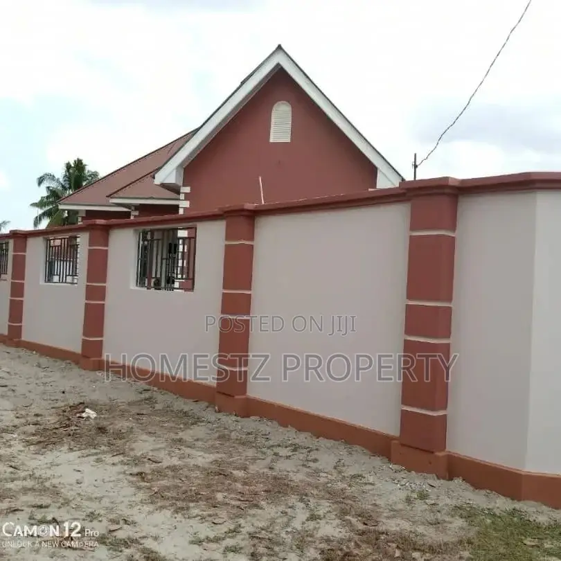 3bdrm House in Ukonga Kwa Mkoremba, Kinondoni for Sale in Kinondoni