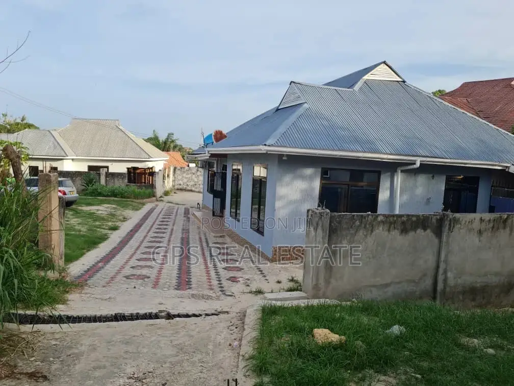 3bdrm House in Goba Kwa Ulomi, Kinondoni for Sale in Kinondoni