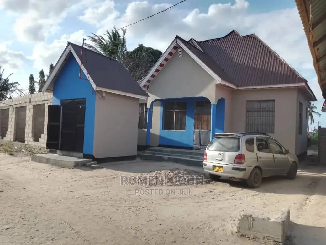 Furnished 4bdrm Townhouse/Terrace in Tanzania Daressalaam for Sale in Ukonga