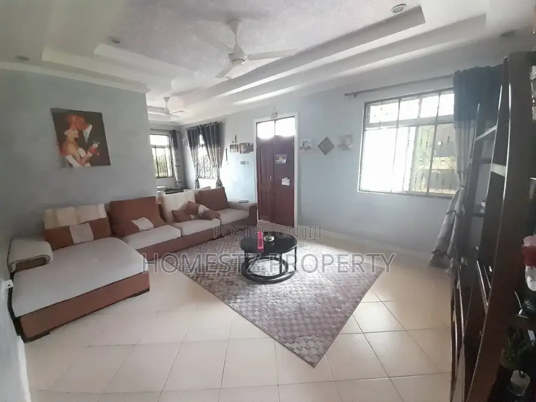 5bdrm House in Mtoni Kijichi, Temeke for Sale in Temeke