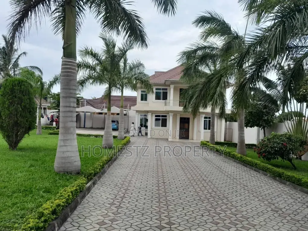 5bdrm House in Mtoni Kijichi, Temeke for Sale in Temeke