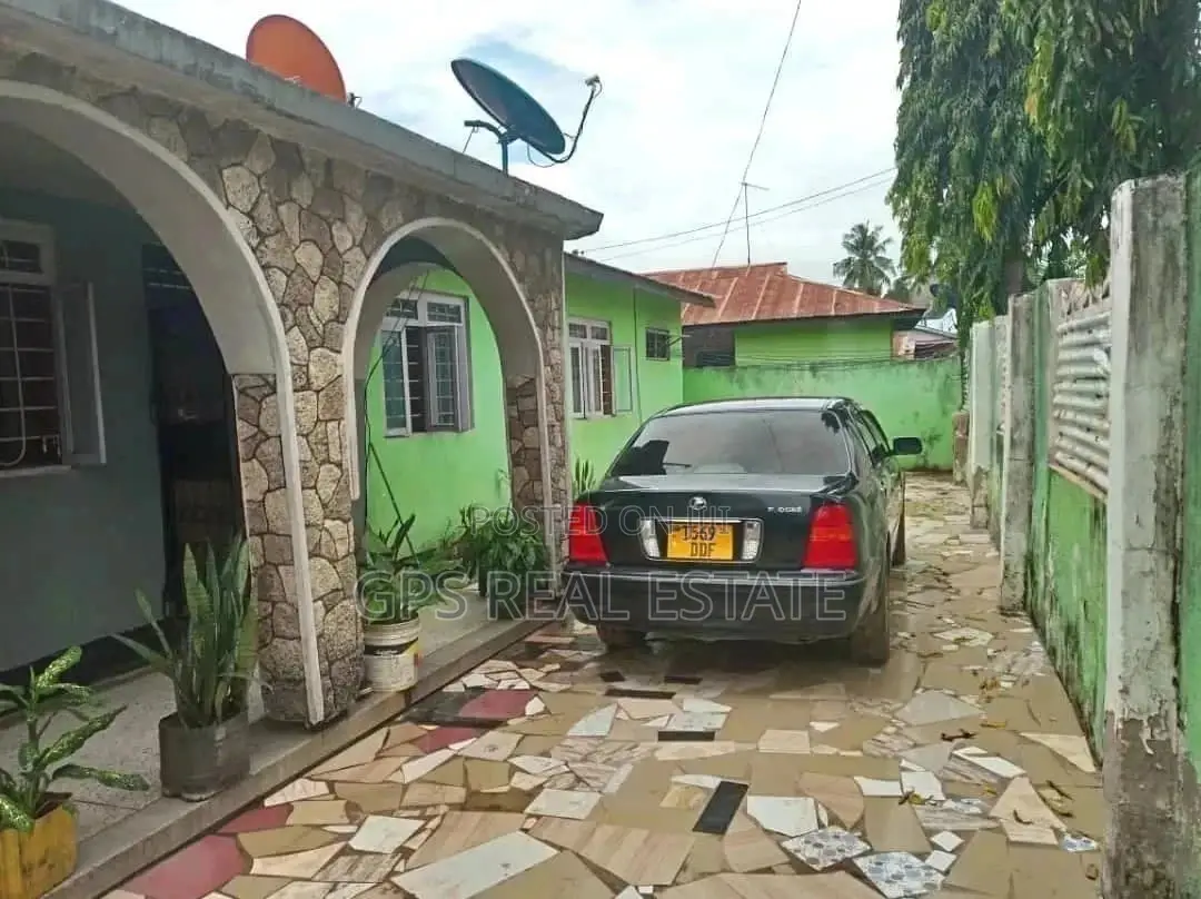 House For Sale in Kinondoni