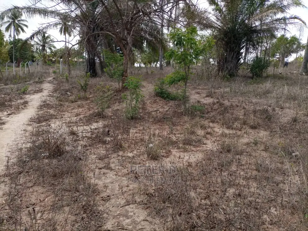 Kiwanja Karibu Na Lami in Goba