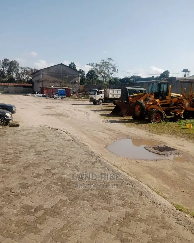 Warehouse and Yard for Sale in Chang'ombe
