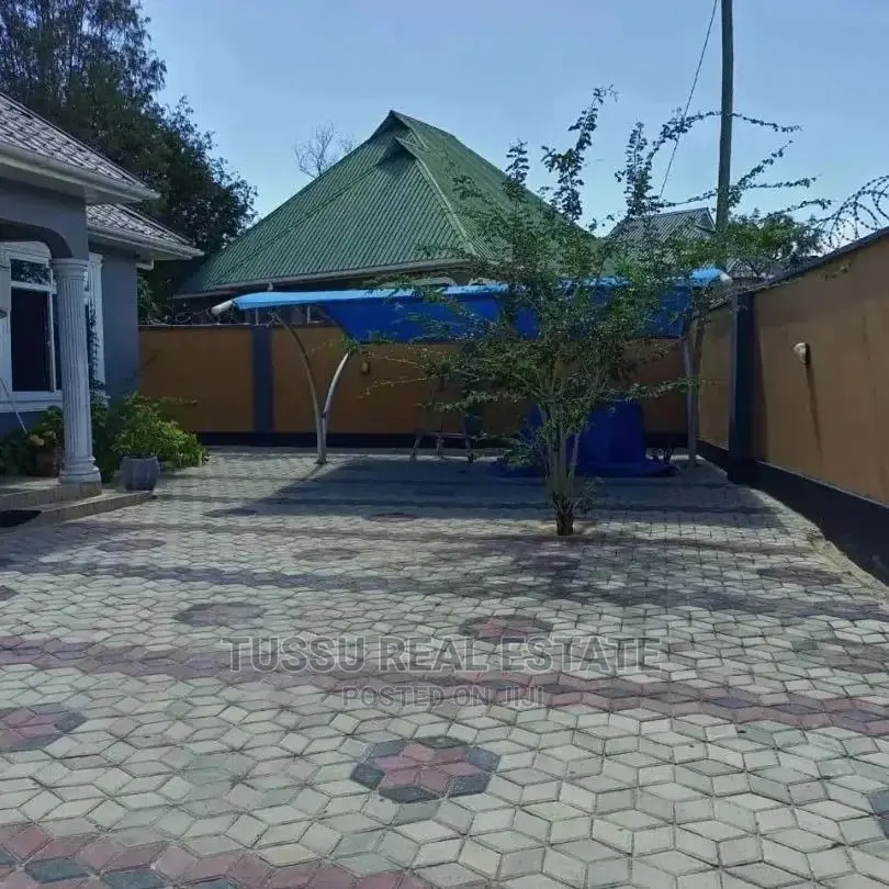 3bdrm House in Kinondoni for Sale in Kinondoni
