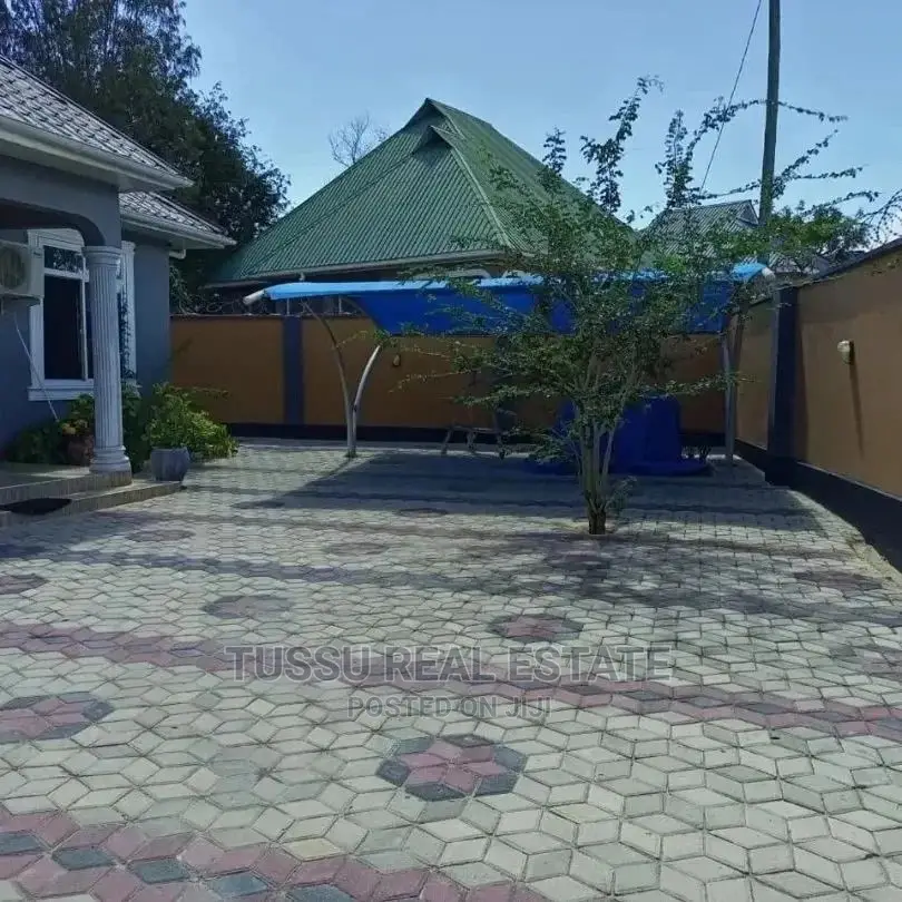 3bdrm House in Kinondoni for Sale in Kinondoni