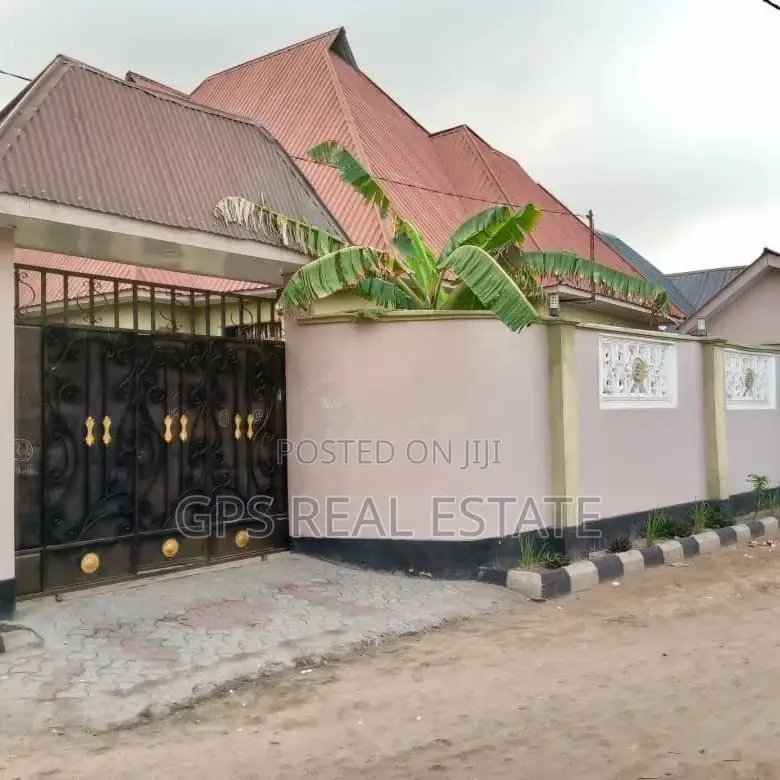 3bdrm House in Azam Complex, Chamazi for Sale in Chamazi