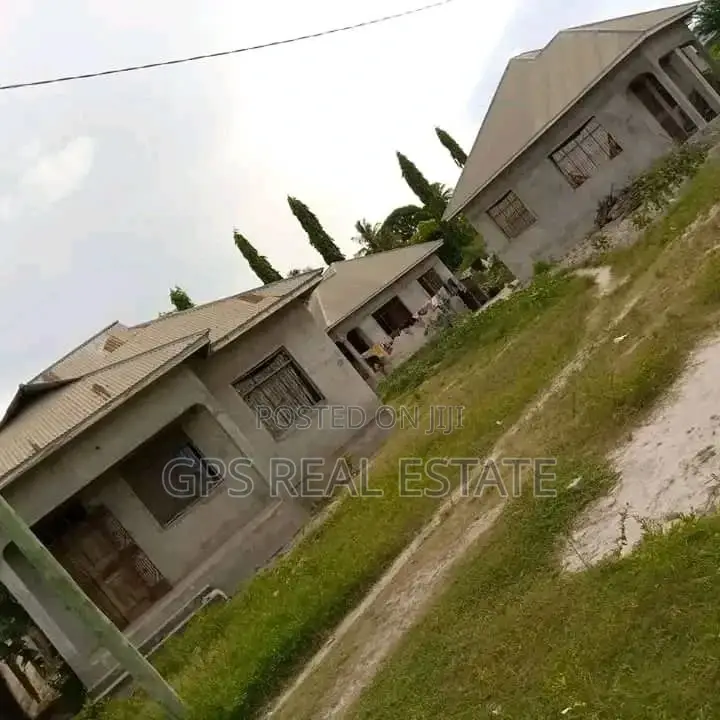 3bdrm House in Kitunda Kivule for Sale in Kitunda