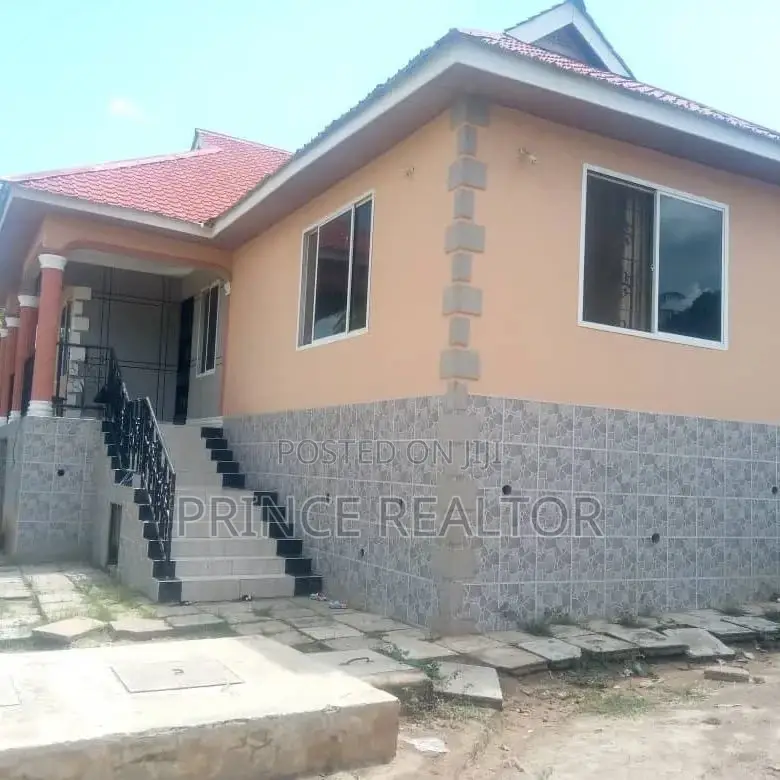3bdrm House in Mbezi Louis, Kinondoni for Sale in Kinondoni